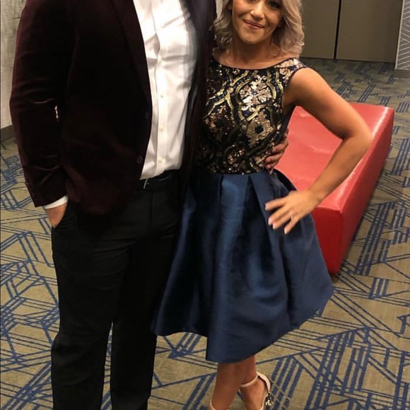 BACKLESS ChiChi London US4 UK8 - Picture 4 of 5